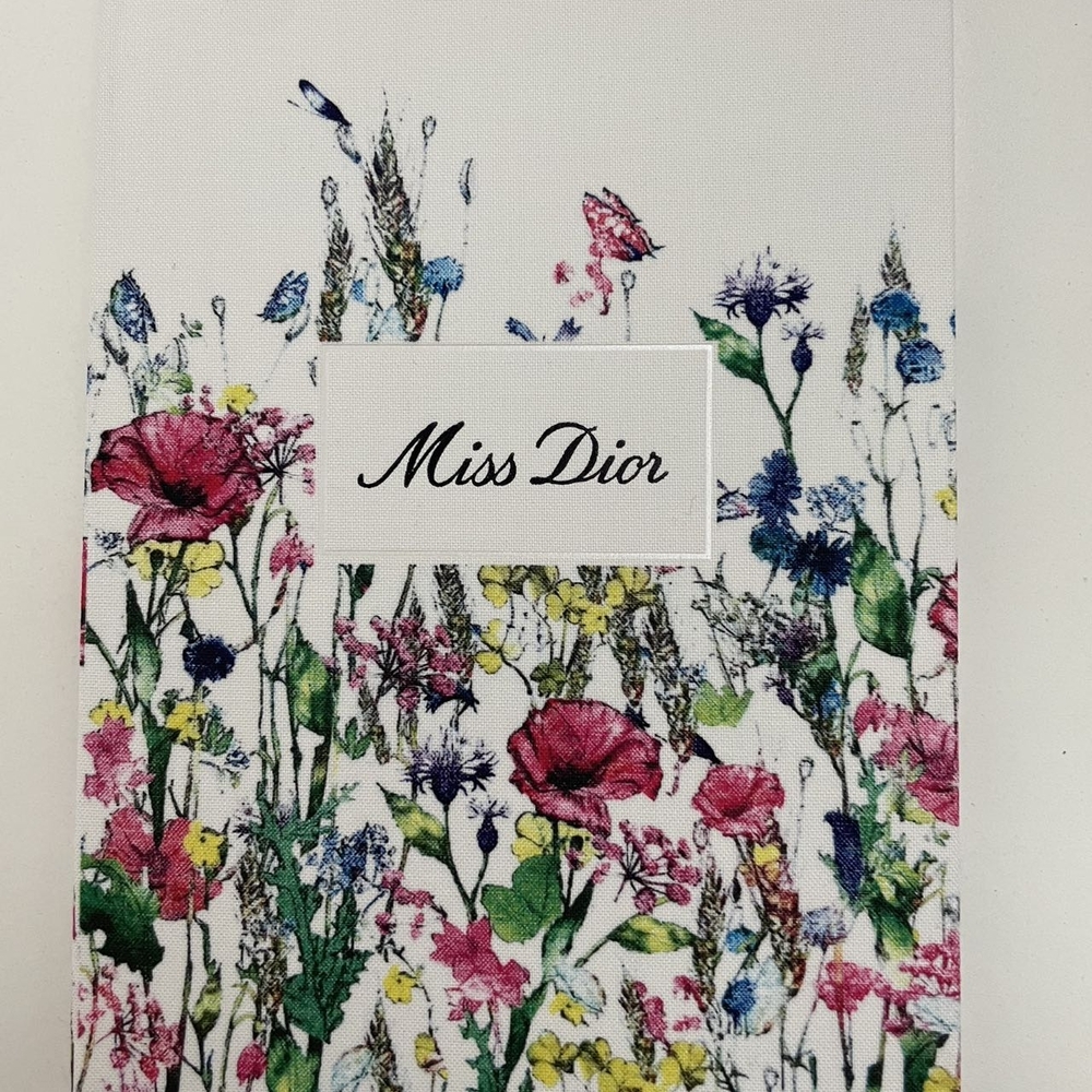 Dior Note Book